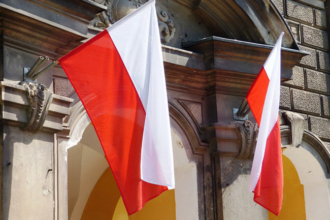 Польше пригрозили уголовкой за требование репараций с России