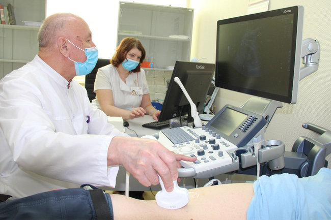 Сургутская окружная клиническая больница обследовала югорчан на наличие онкологических заболеваний