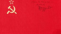 Флаг СССР, побывавший на Луне, продан на Sothebys за $80 тысяч