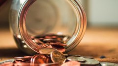 Силуанов: Держать сбережения под подушкой нецелесообразно, их лучше вкладывать