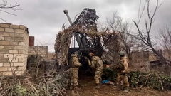 Военных России обучат работе с роботами на поле боя