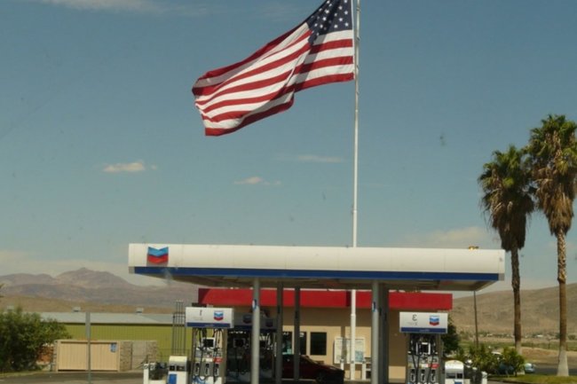 США / бензоколонка