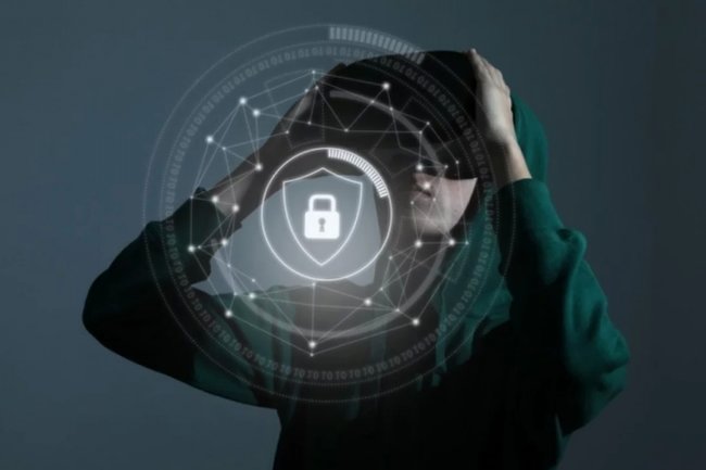 Мошенников становится больше, и они пытаются снизить бдительность граждан.