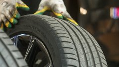 Fit Service: грыжа на шине может привести к опрокидыванию автомобиля на ходу