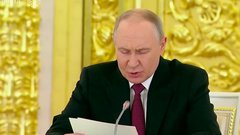 Путин поручил немедленно начать структурную перестройку экономики России