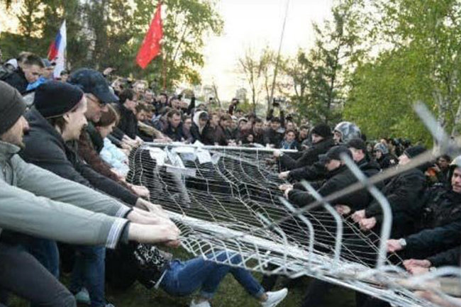 Власть боится нарастания протестов и вынуждена отступать - Соловей