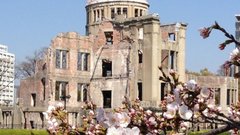 Мэр Хиросимы постеснялся напомнить США о ядерной бомбардировке, но раскритиковал Россию