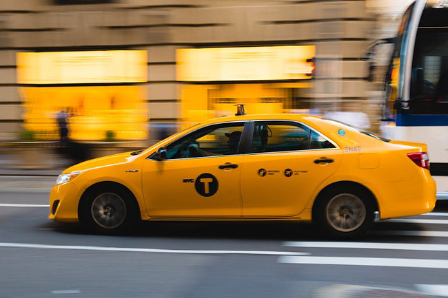 Как для робота: Минтранс предложил норму рабочей смены таксиста