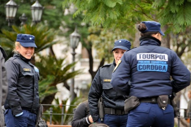 Аргентина полиция