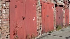 В Новосибирском гаражном кооперативе появилась угроза обрушения стены