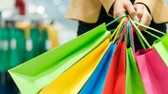 Почему молодому поколению проще тратить деньги на мелкие радости
