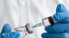 Инновационный подход к лечению рака: генетик Сивакова объяснила, как действует вакцина от меланомы