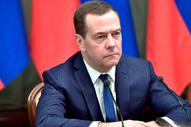 Дмитрий Медведев поддержал распространение пиратского контента в России