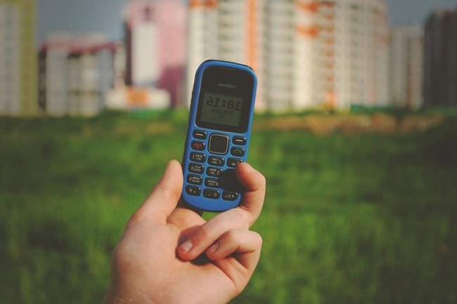 Кнопочный телефон