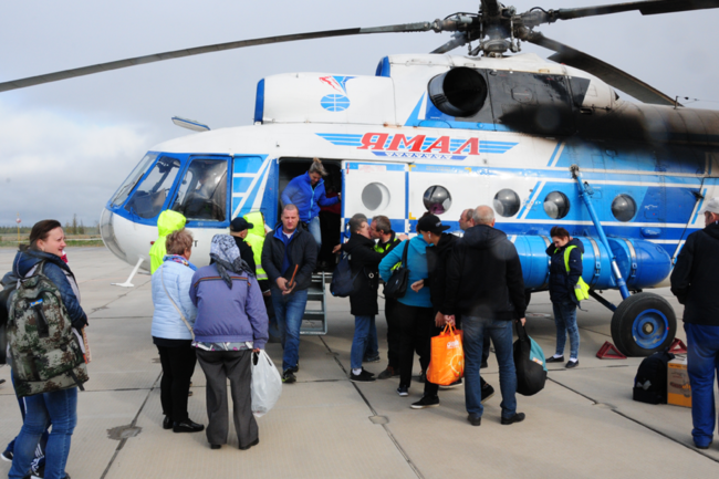 Новые вертолетные площадки Красноселькупа начали принимать регулярные рейсы
