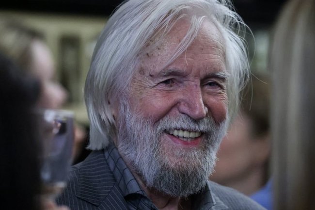 Станислав Любшин