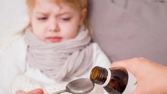 Меньше лекарств! Врач Коновалов поделился эффективным методом быстрого выздоровления ребенка