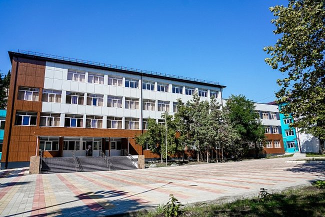 В Сочи восстановили новый корпус гимназии №6 за 300 миллионов рублей