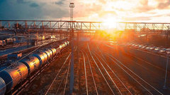 Множество пассажирских поездов в России задержаны из-за инцидента на железнодорожных путях