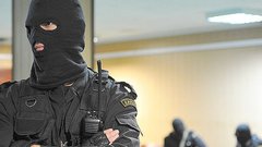 У трех блогеров в Екатеринбурге прошли обыски