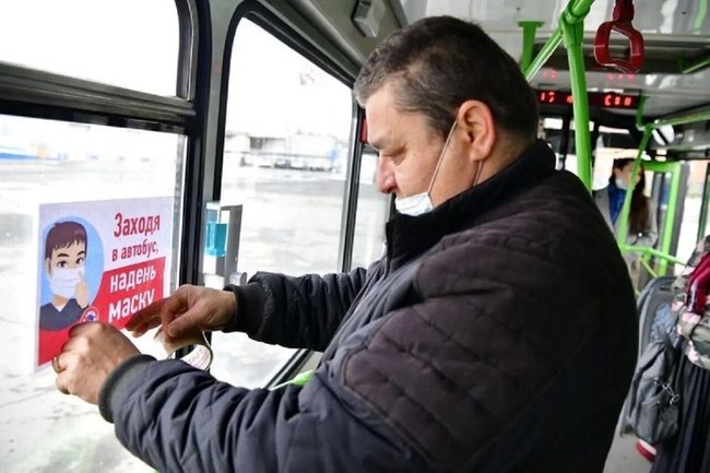 В Салехарде тщательно дезинфицируют автобусы