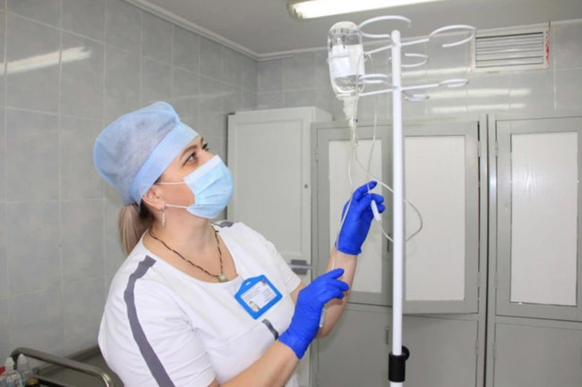 Сургутские врачи вылечили пациента от рака последней стадии новыми методами терапии