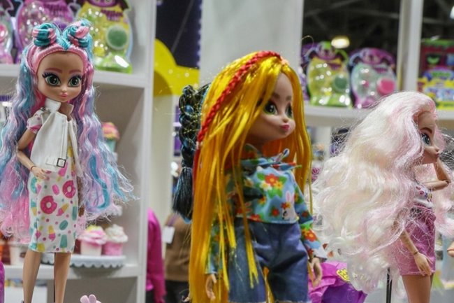 Россиянин купил для дочери куклу, которая начала читать жуткие стихи