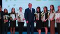 В Нижневартовске состоялась церемония награждения выпускников школ города