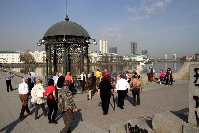 Екатеринбург Плотинка. Тематическая фотография города.