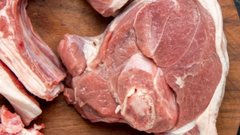 Доктор Мясников настоятельно призывает россиян отказаться от мытья мяса перед его приготовлением