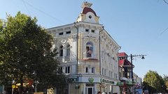 Три человека погибли и семь получили ранения в результате удара по Симферополю