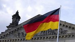 В Германии молодые искатели приключений наткнулись на британскую гранату со времен Второй мировой вoйны