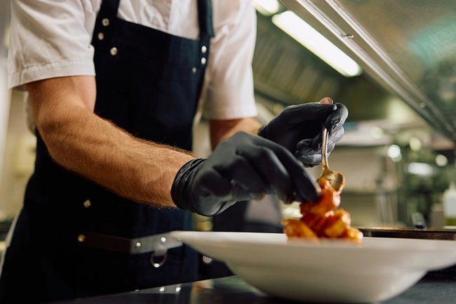 В 2025 году в России наблюдается резкий рост предложений о подработке в сфере общественного питания