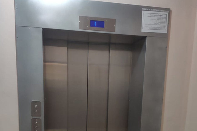 Володин спросил у россиян об актуальности замены старых лифтов