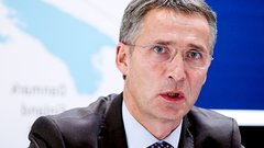 Столтенберг: Коррупция на Украине не должна влиять на поддержку ВСУ