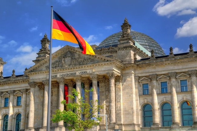 Немецкий раскол: на карту Европы может вернуться страна под названием ГДР