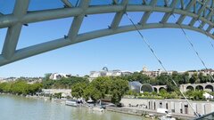 Туристка из Минска сообщила о напaдении на вокзале в Тбилиси