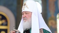 Патриарх Кирилл начал литургию перед Общемосковским крестным ходом