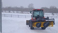 снег снегопад снегоуборочная техника дорожники уборка снега жкх работник дворник Курск
