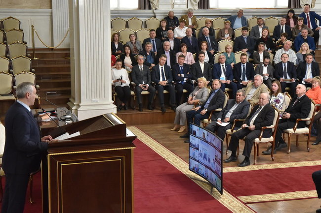 Губернатор Андрей Травников: планируем ускорить темпы развития региональной экономики
