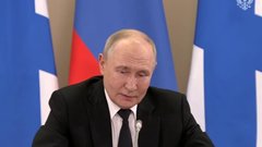 Путин: «Чиновников, как правило, все ругают. И поделом»