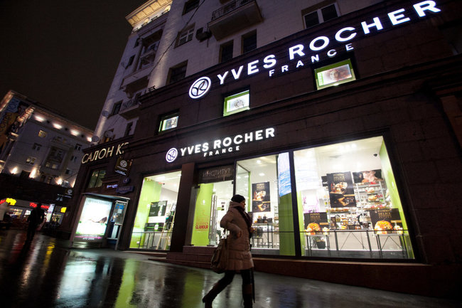 «Рынок стал слишком токсичным»: Yves Rocher продает свой флагманский магазин в Москве