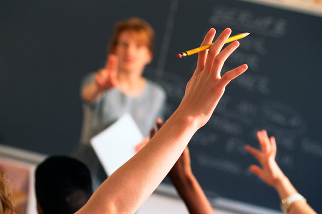 «Потребительское и высокомерное отношение»: почему учителя массово уходят из школ