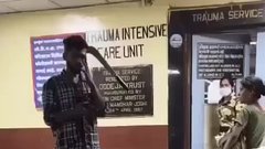 Мужчина доставлен в больницу с торчащим из головы мачете