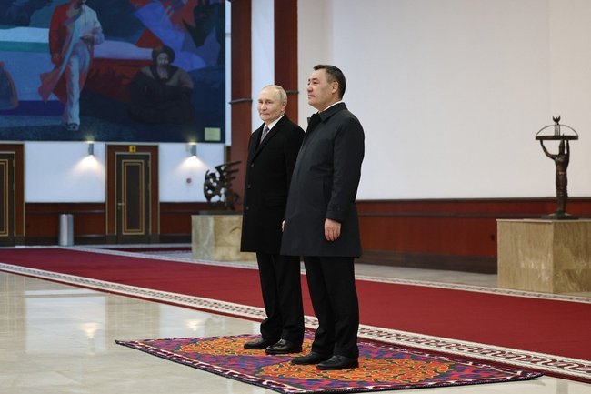 Владимир Путин и президент Киргизии Садыр Жапаров