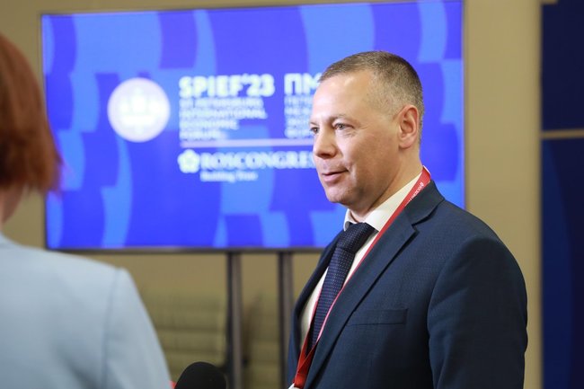 Губернатор Ярославской области Михаил Евраев: в первый день работы на ПМЭФ подписали соглашения на 15,7 млрд рублей