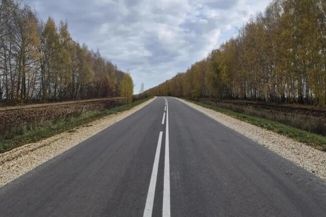 Дорогу для школьного автобуса в Краснинском округе починили впервые за 45 лет