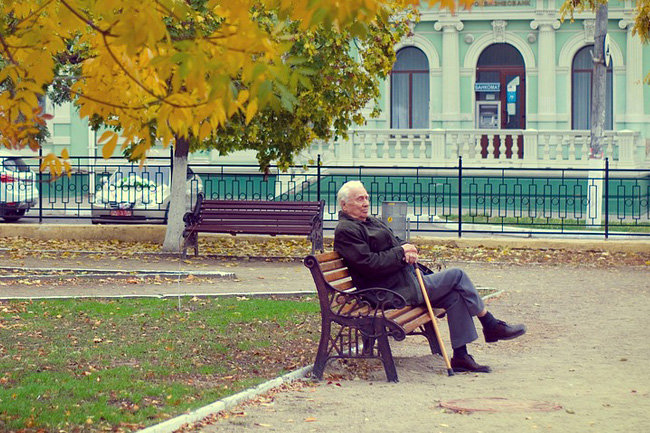 Какие льготы положены пенсионерам в Томской  области