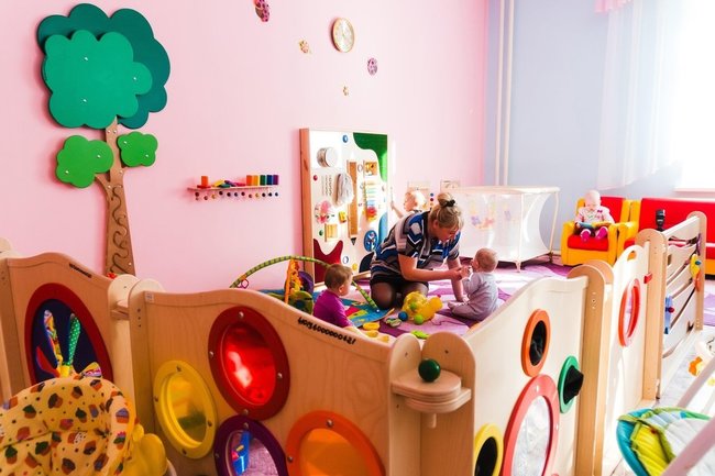 В четырех детских садах Нижневартовска открылись пять младенческих групп
