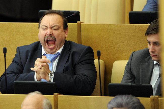 Женишбек токторбаев депутат. Депутат возмущается. Депутат возмущается. Фатих саубанович сибагатуллин. Фото курганского депутата.